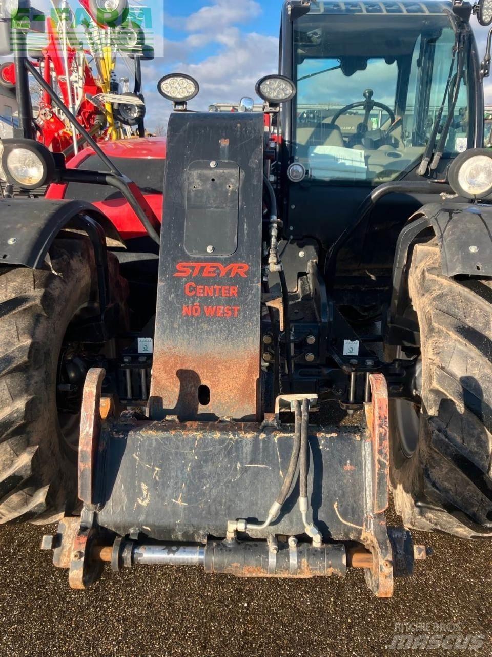 Case IH 635 Телескопічний навантажувач