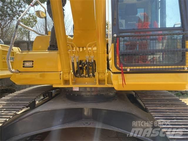Komatsu PC 220-8 Гусеничні екскаватори