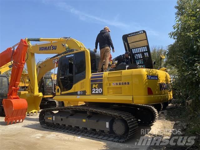 Komatsu PC 220-8 Гусеничні екскаватори