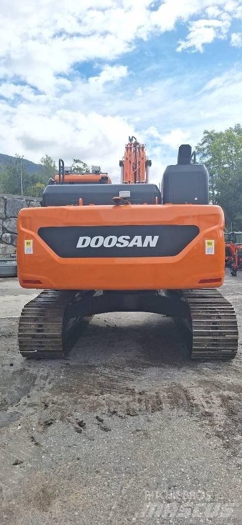 Doosan DX 225 LC-7 Гусеничні екскаватори
