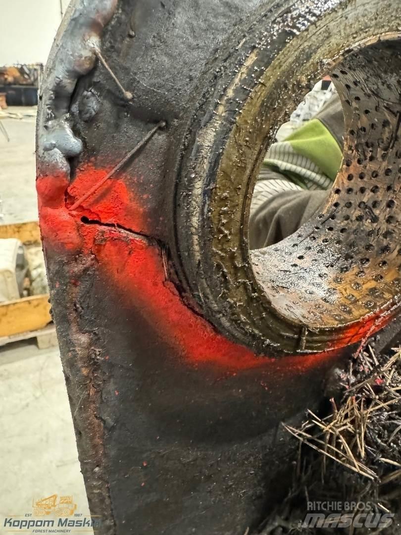Loglift 220V Крани лісозаготівельних машин
