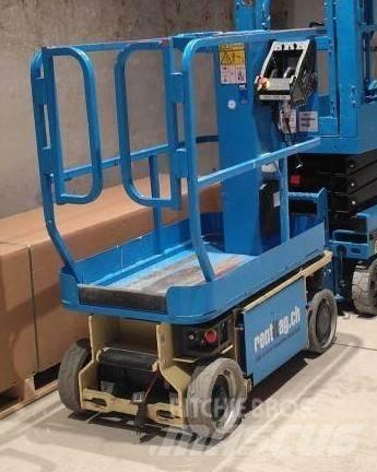 JLG Nano SP Вертикальні щоглові підйомники