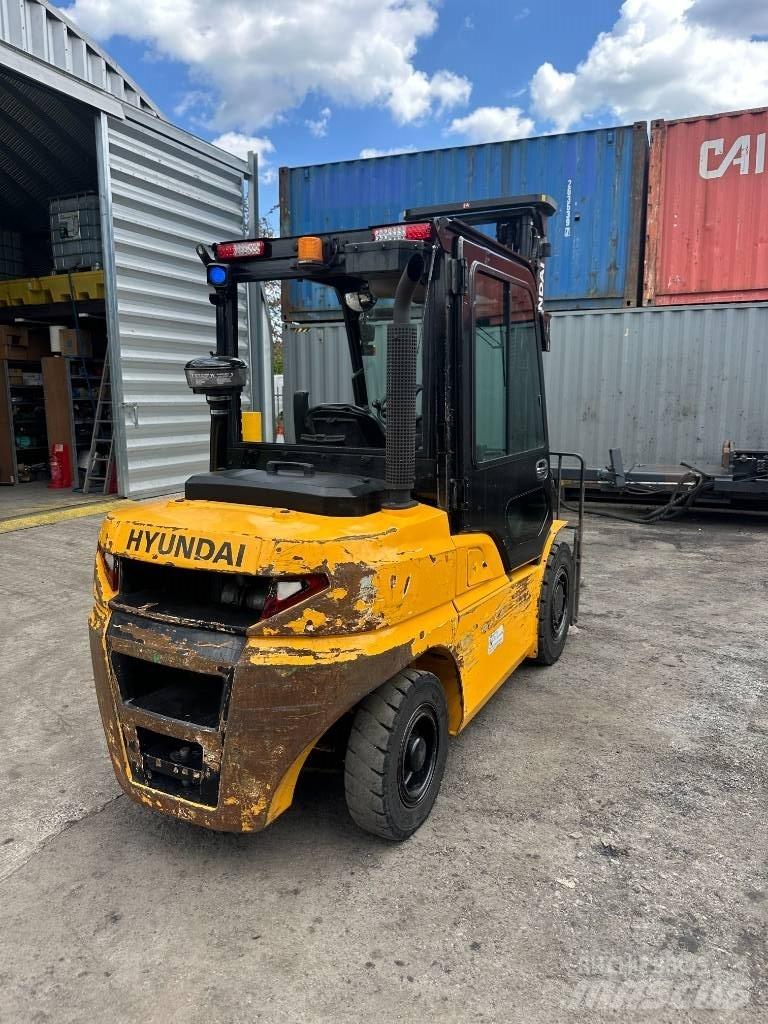 Hyundai 40D-9F Дизельні навантажувачі