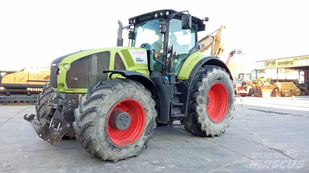 CLAAS Axion 920 Трактори