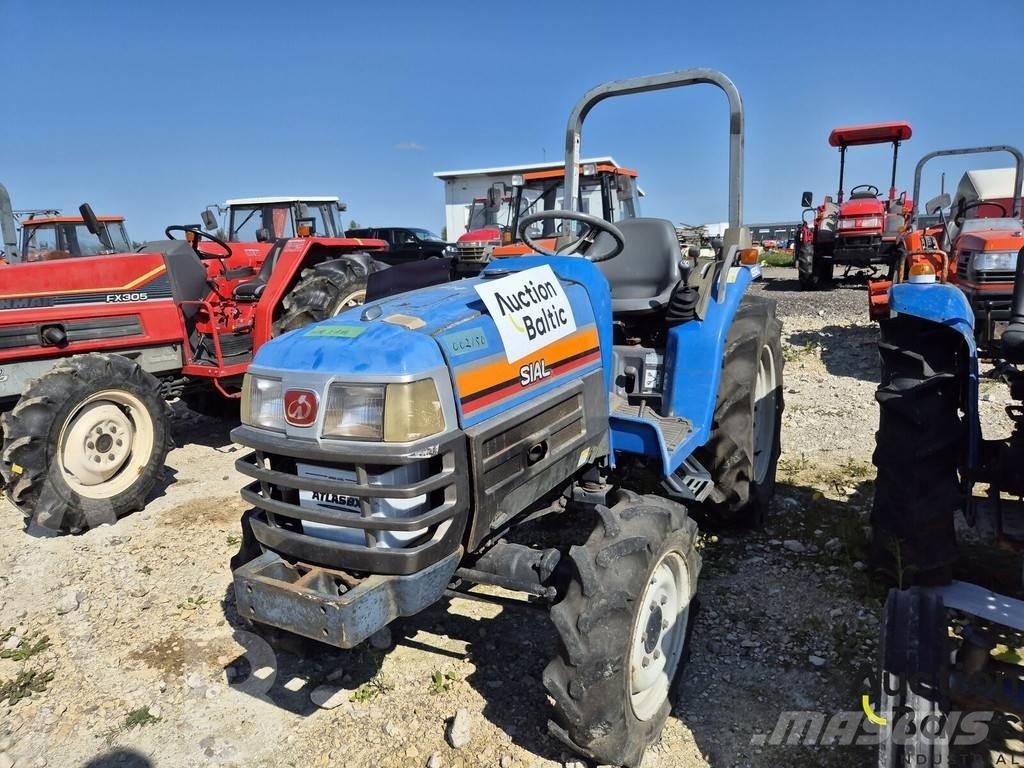 Iseki TF223D Трактори