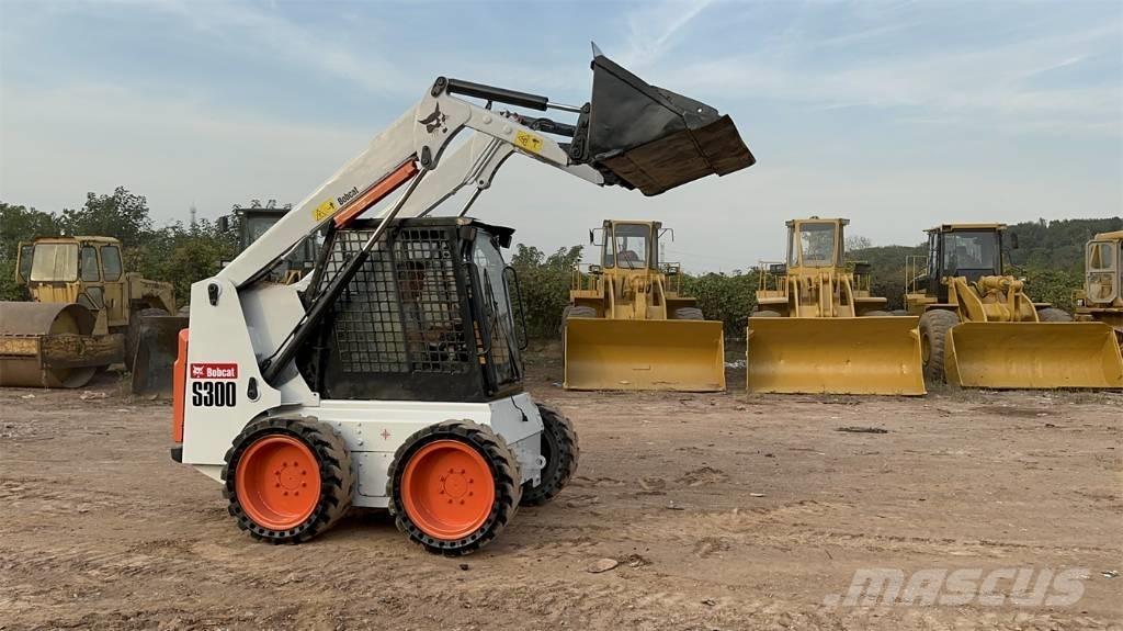Bobcat S 300 Міні-навантажувачі