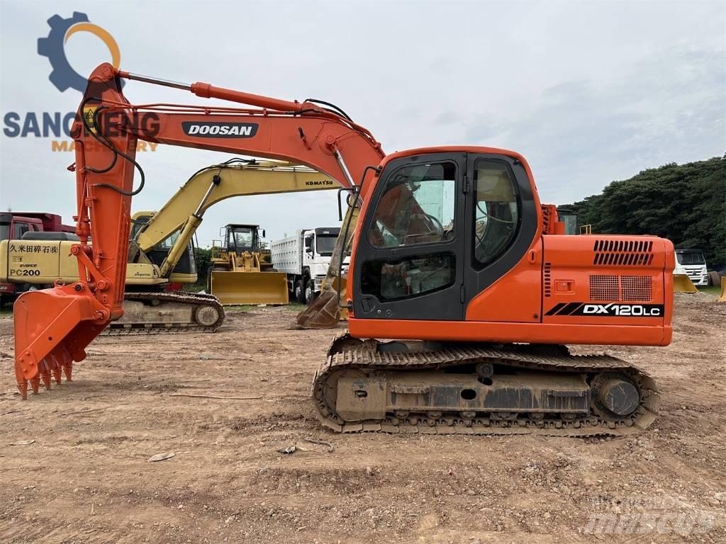Doosan DX 120 Гусеничні екскаватори