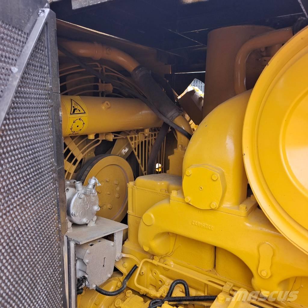 Shantui SD 22 Гусеничні бульдозери