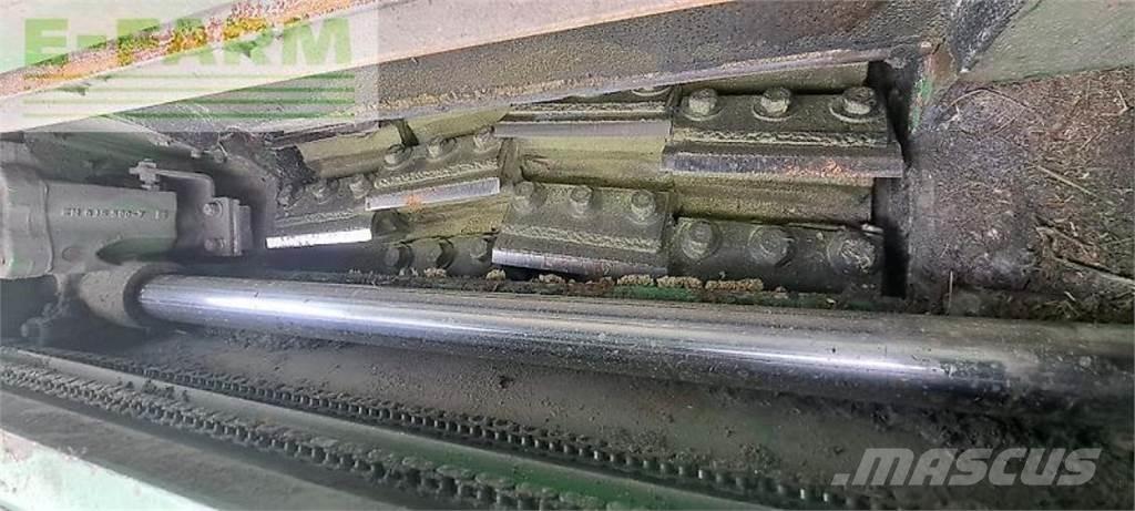 John Deere 8400 Кормозбиральні комбайни