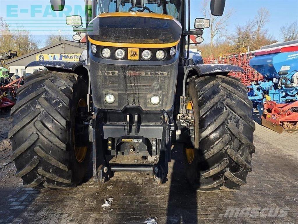JCB fastrac 8330 Трактори
