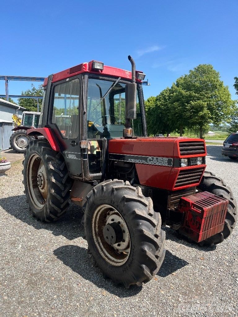 Case IH 685 XL Трактори