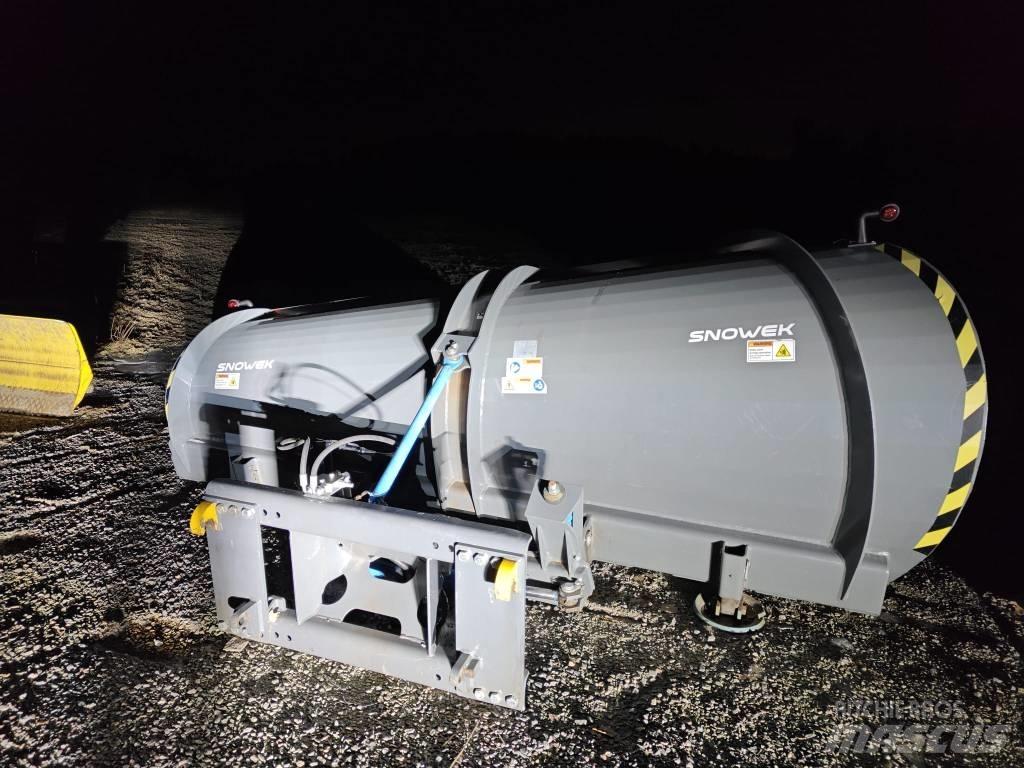 Snowek U320 alueaura Снігоочищувальні ножі та плуги