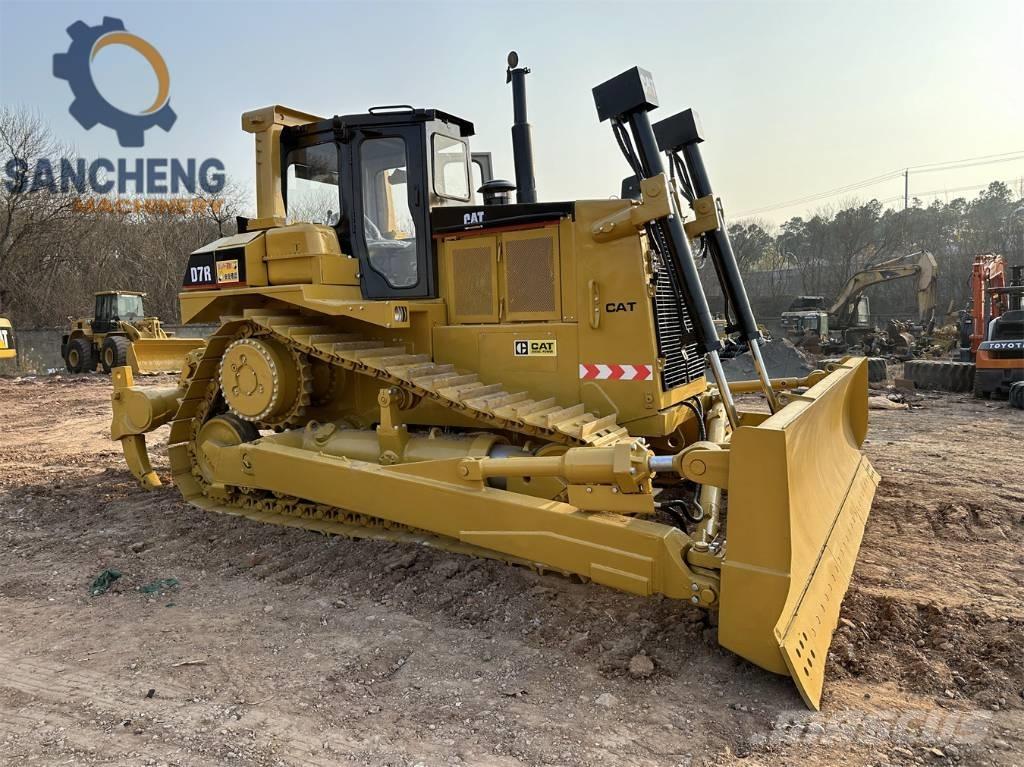 CAT D 7 R Гусеничні бульдозери