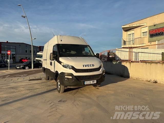 Iveco 35C 12 Панельні фургони
