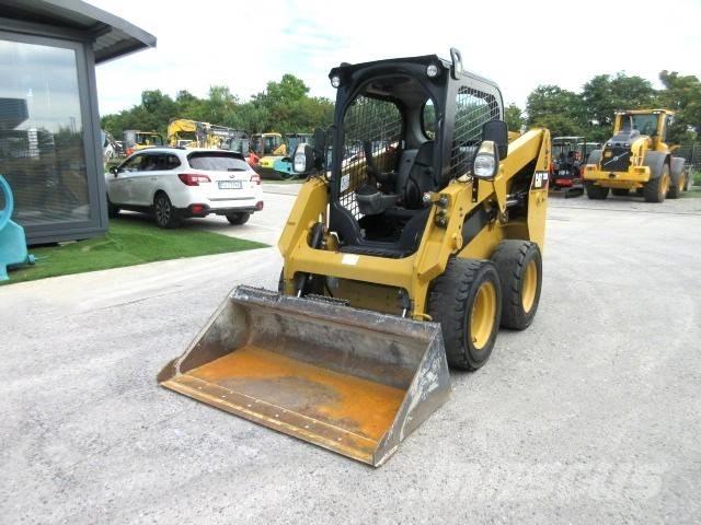 CAT 226 D Міні-навантажувачі