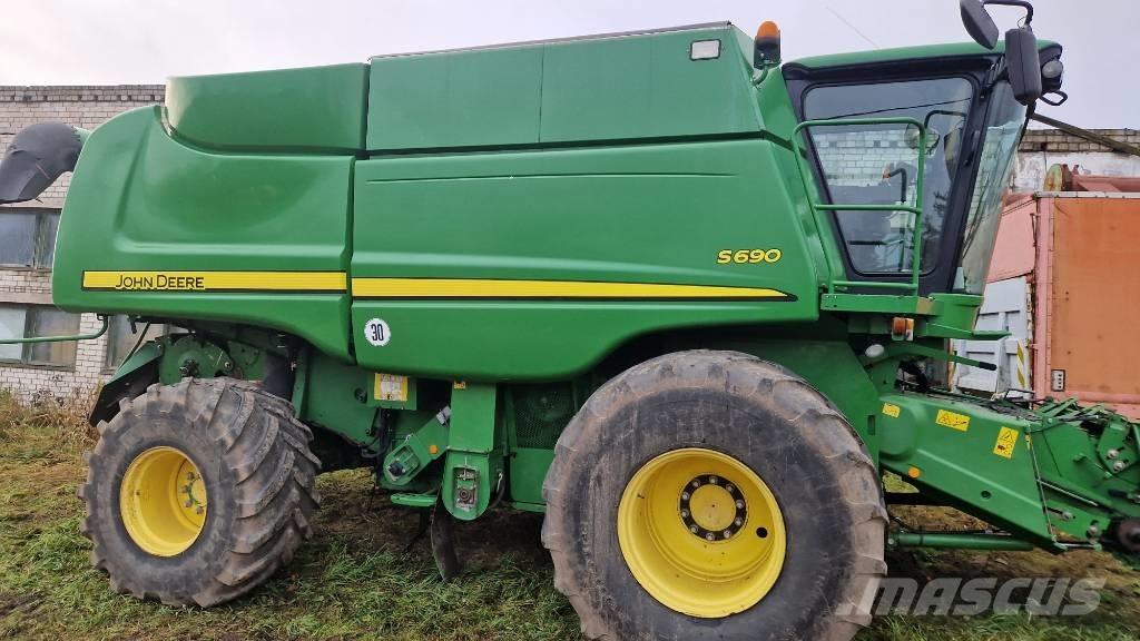 John Deere S 690 Зернозбиральні комбайни