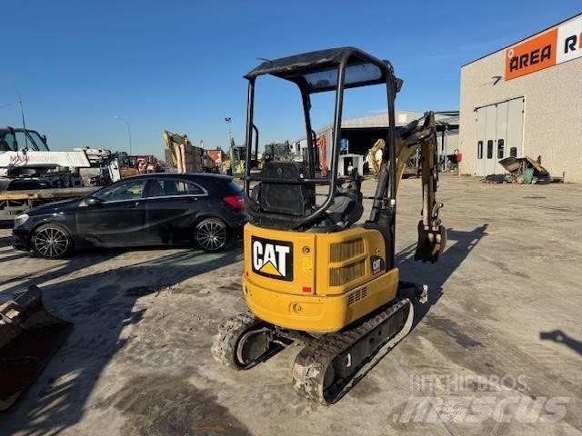 CAT 301.7 D Міні-екскаватори < 7т
