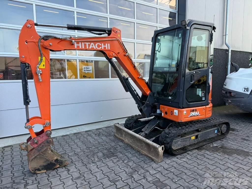 Hitachi ZX26U-6 CR Міні-екскаватори < 7т