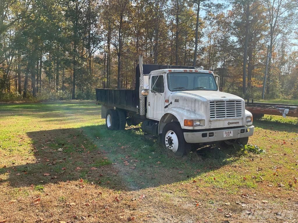 International 4900 Самоскиди