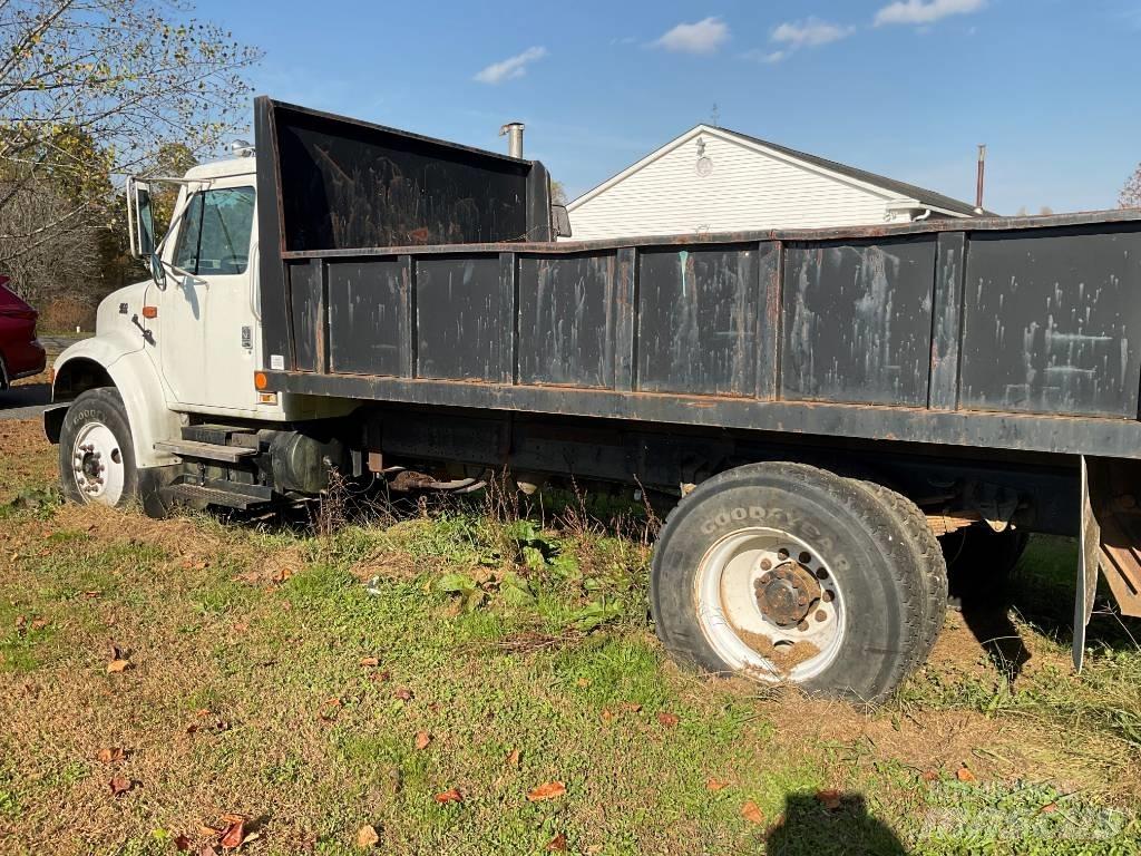 International 4900 Самоскиди
