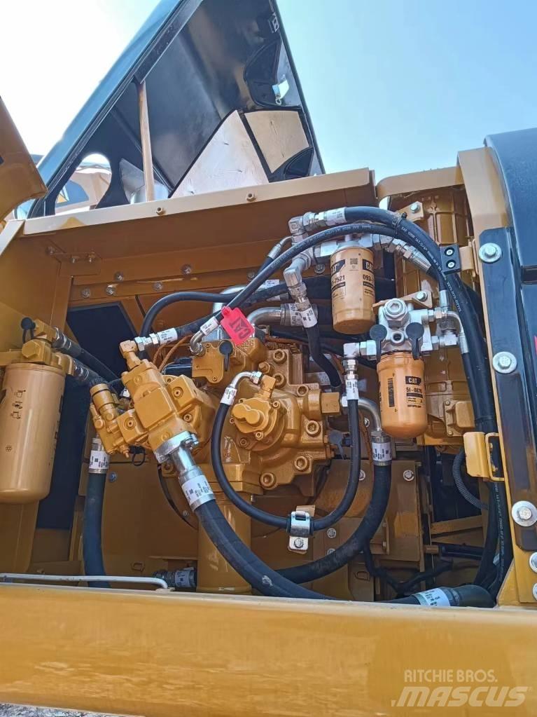 CAT CAT336D2 Гусеничні екскаватори