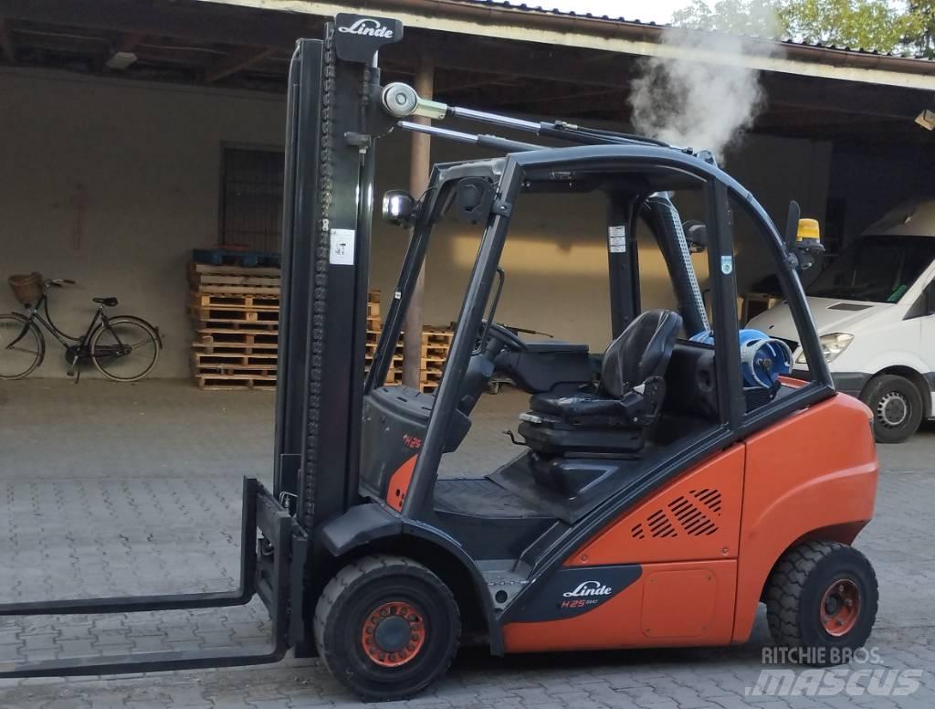 Linde H 25 T - 02 Газові навантажувачі