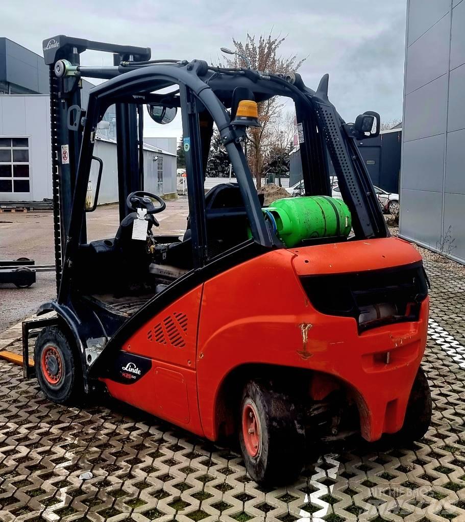 Linde H 25 T - 02 Газові навантажувачі