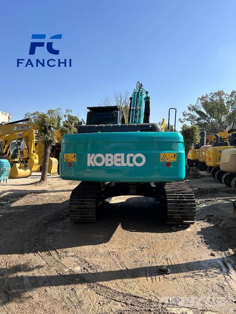 Kobelco SK 200 Гусеничні екскаватори