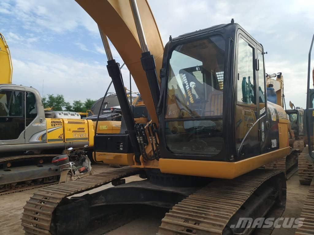 CAT 320 D Гусеничні екскаватори