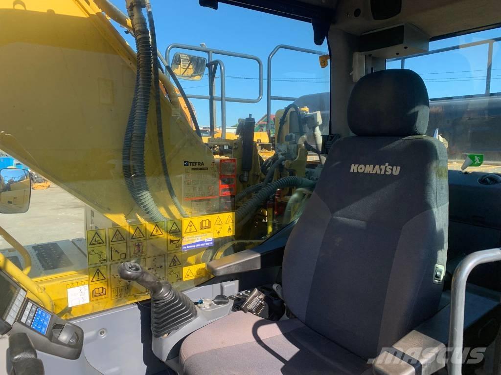 Komatsu HB 215 LC-3 Гусеничні екскаватори