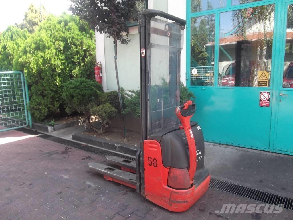 Linde L 12 V-2336 Самохідні електроштабелери