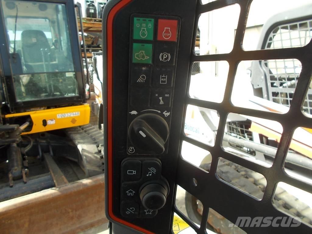 Bobcat T62 Міні-навантажувачі