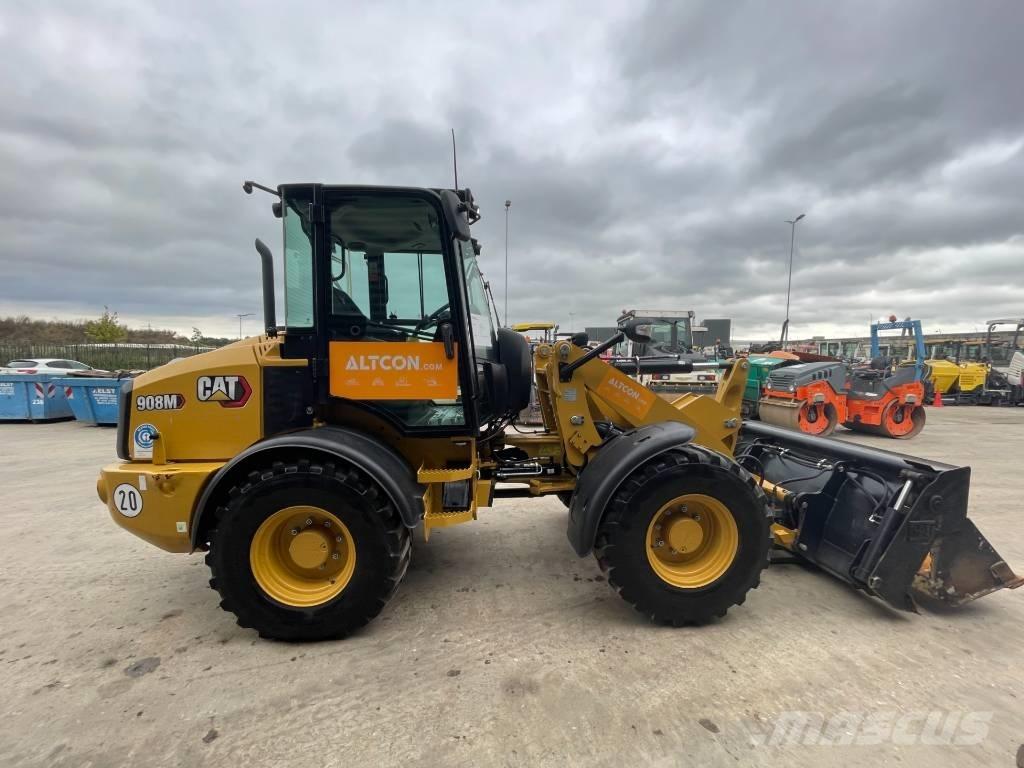 CAT 908M Фронтальні навантажувачі
