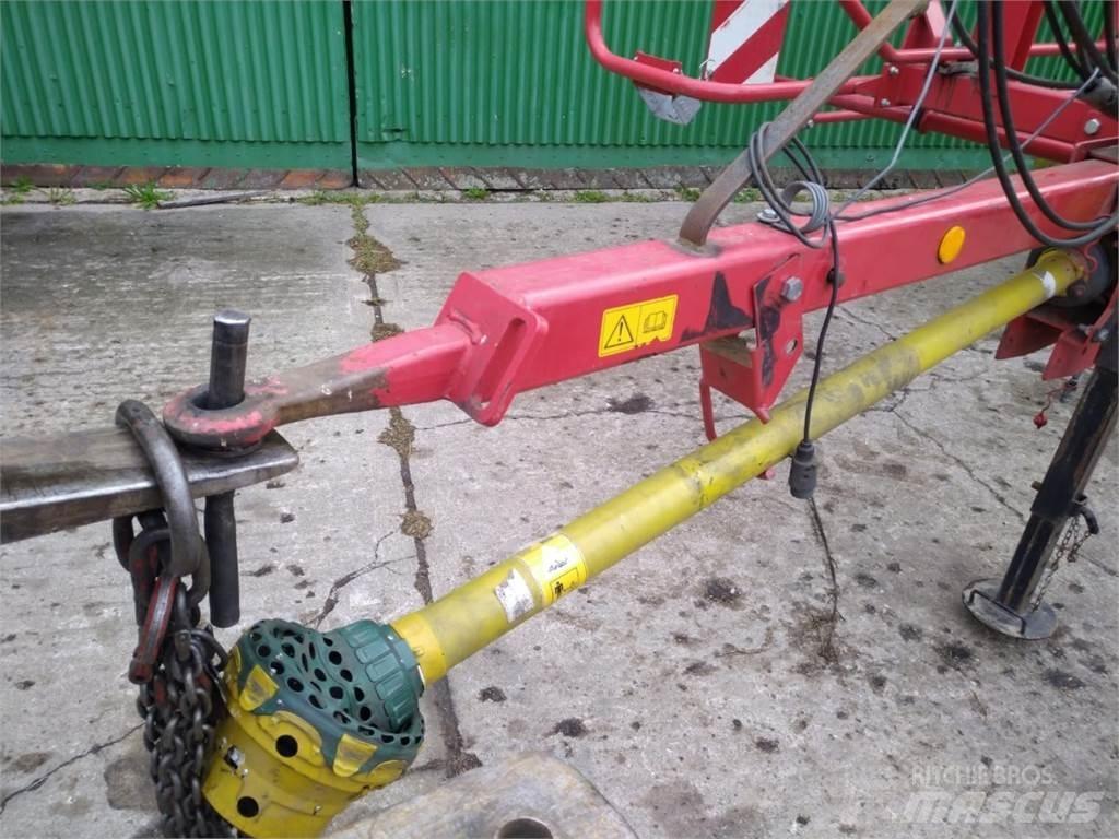 Lely Lotus 900P Граблі і сінозворушувачі