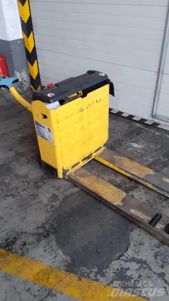 Hyster P 1.6 Штабелери