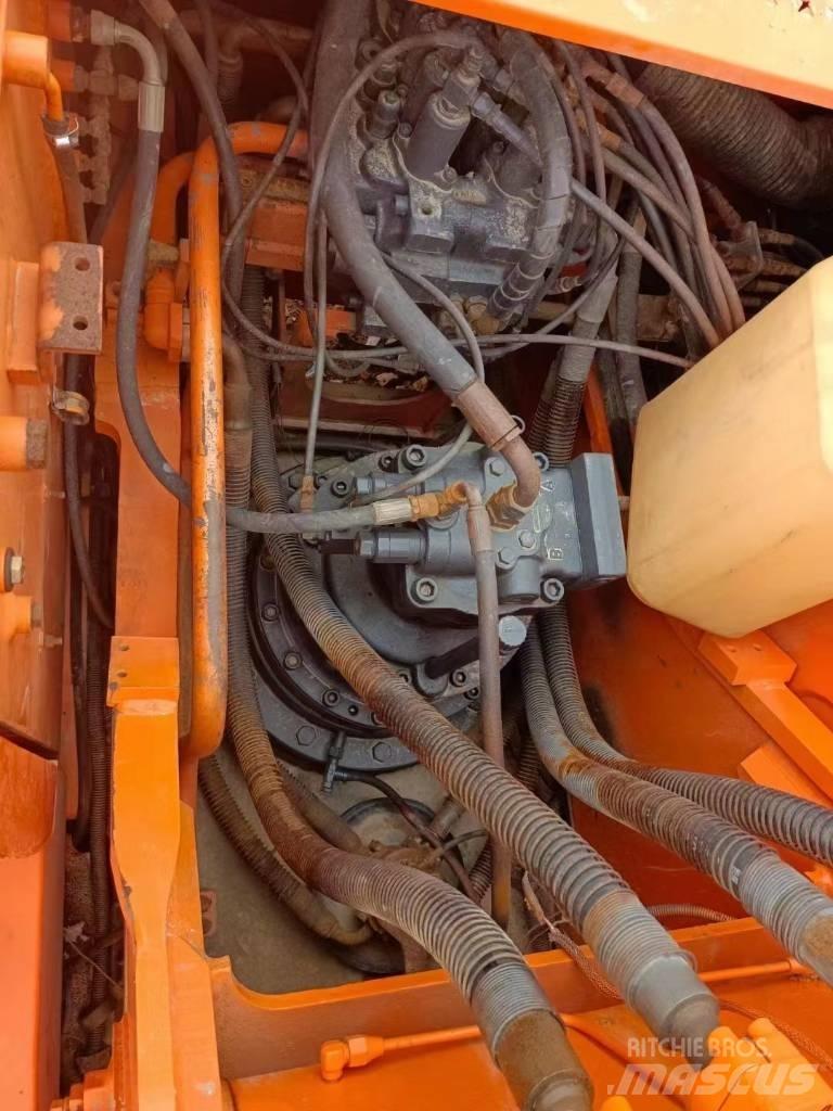 Doosan DX 225LC-9C Гусеничні екскаватори