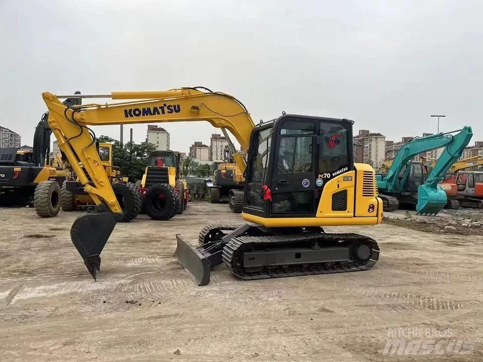 Komatsu PC70-8 Гусеничні екскаватори