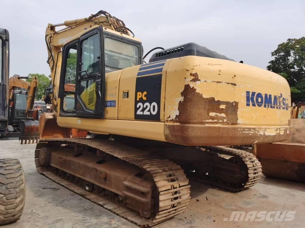 Komatsu PC 220-7 Гусеничні екскаватори