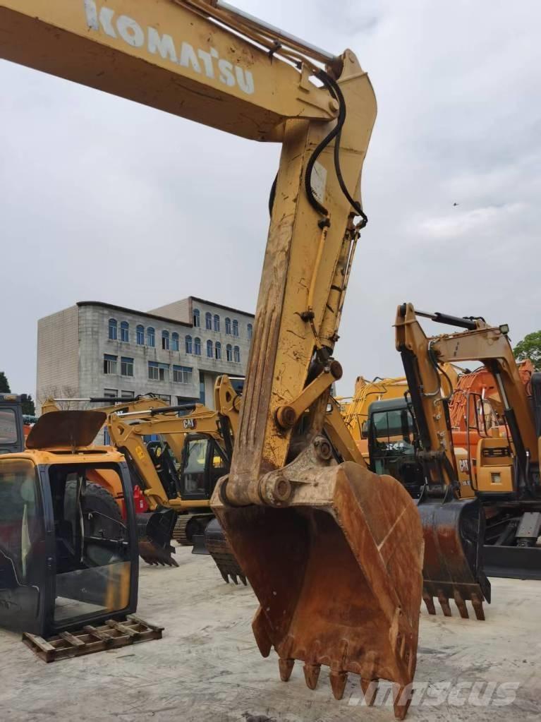 Komatsu PC 220-7 Гусеничні екскаватори