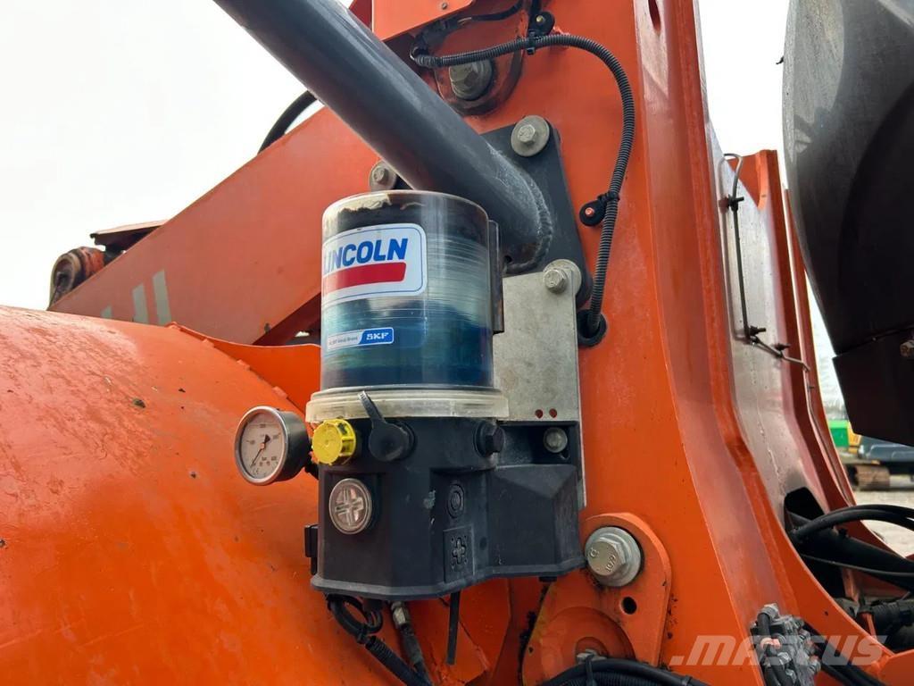 Hitachi ZW310-6 Фронтальні навантажувачі