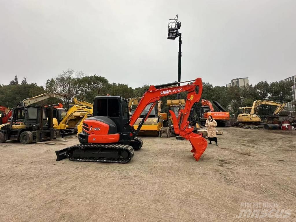 Kubota KX 165 Гусеничні екскаватори