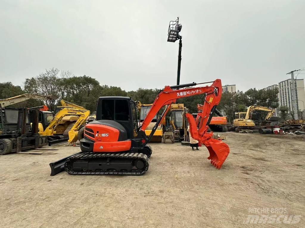 Kubota KX 165 Гусеничні екскаватори
