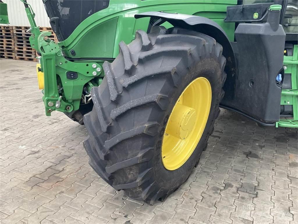 John Deere 6R 185 Трактори