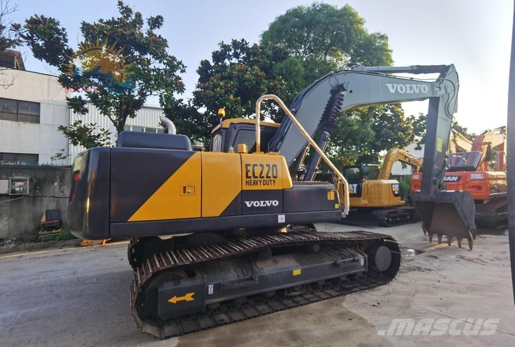 Volvo EC 220 Гусеничні екскаватори