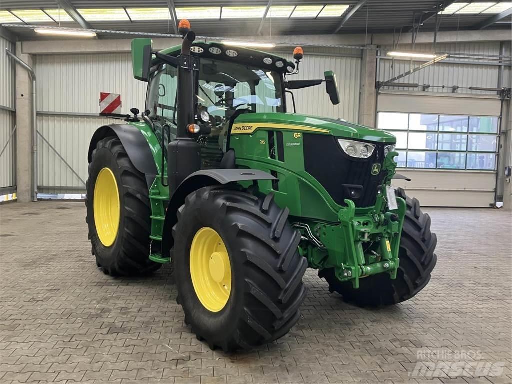 John Deere 6R 215 Трактори