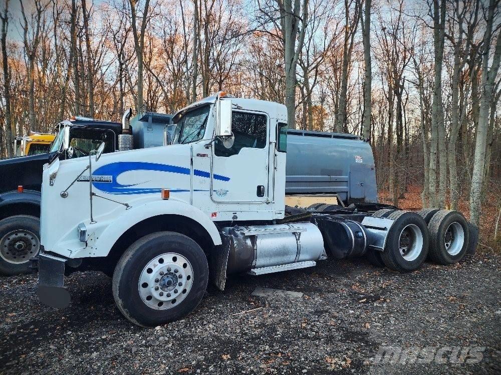 Kenworth T 800 B Тягачі