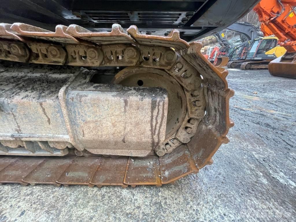 Volvo EC 220 EL Гусеничні екскаватори