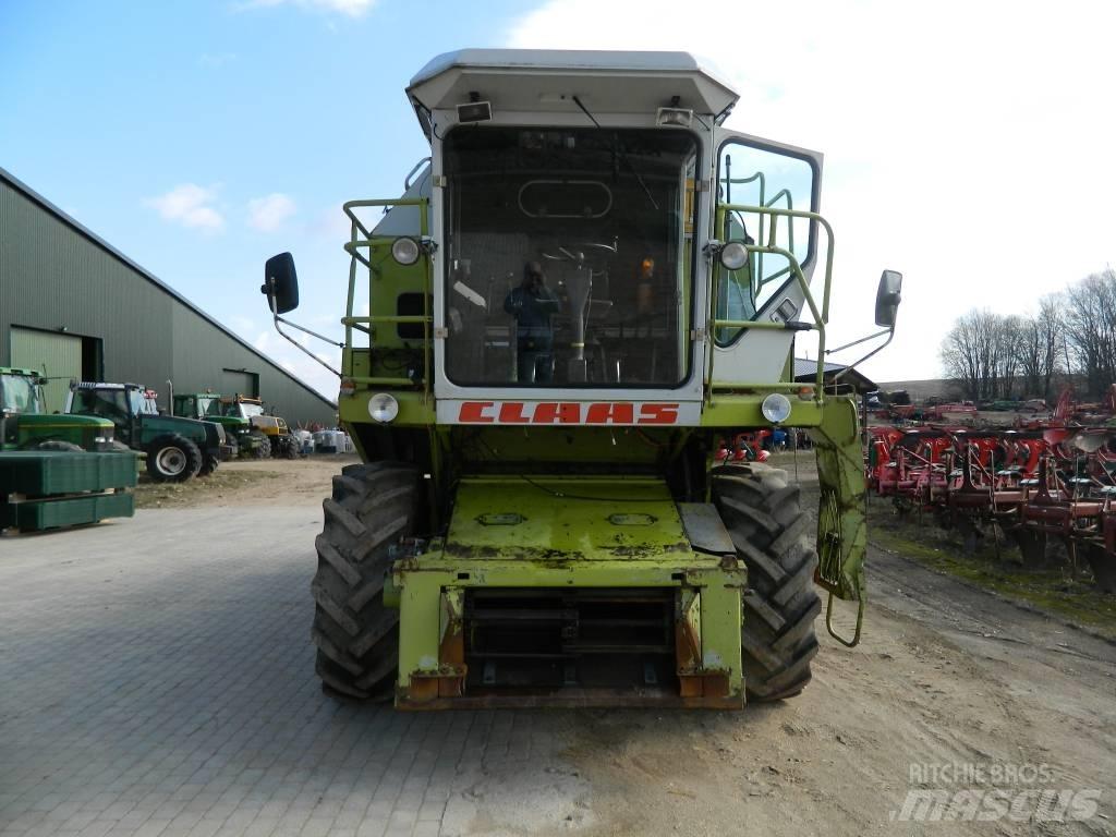 CLAAS Dominator 86 Зернозбиральні комбайни