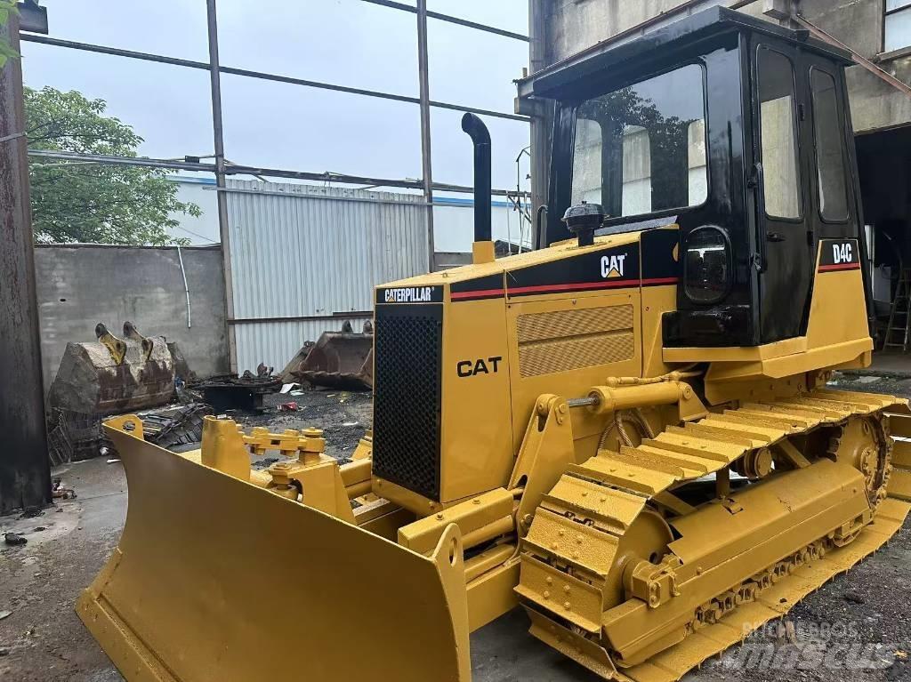 CAT D 4 C Гусеничні бульдозери