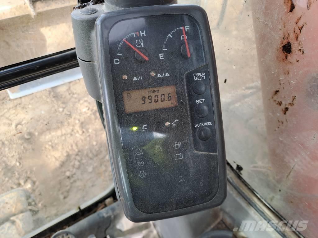 Hitachi ZX135US Гусеничні екскаватори